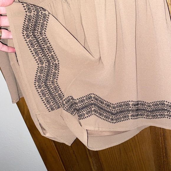 Scrap-Work Silk (70%) Size Large Brown Romper Shorts Embroidery On Hem - Picture 10 of 12